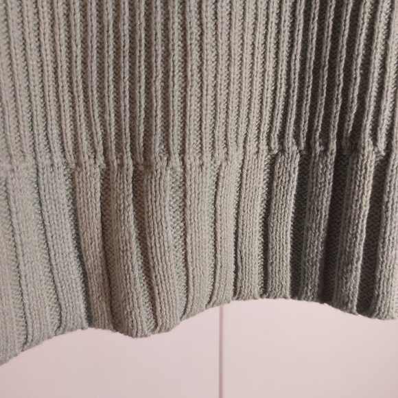 Ribbed, boat neck pullover. - Picture 4 of 6